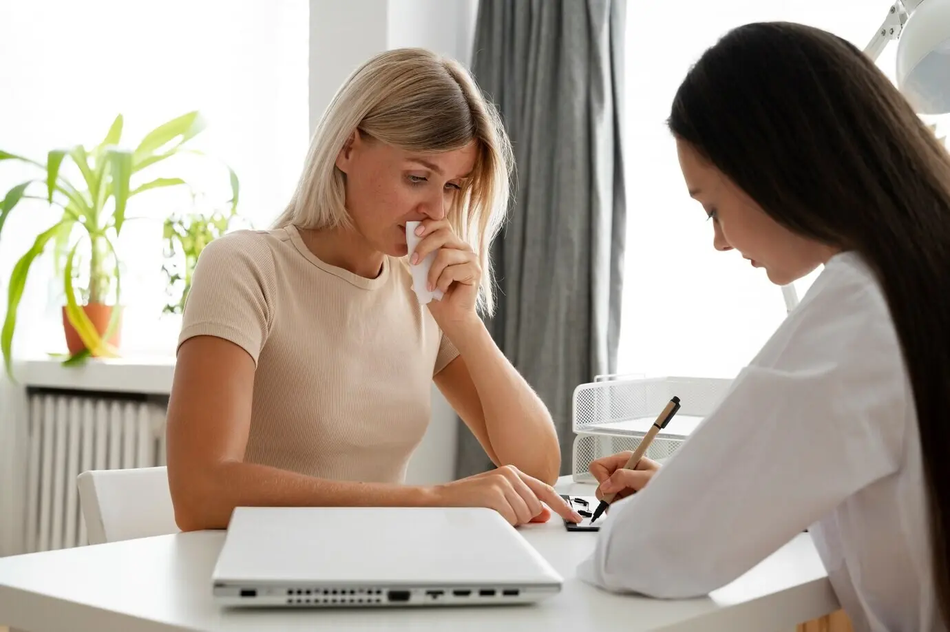 Please provide the original description you’d like me to rephrase in English.